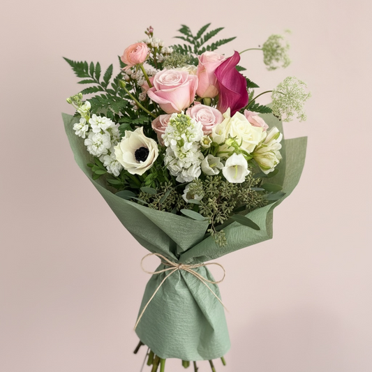 BLUSH + KISSES (Valentine’s Preorder)