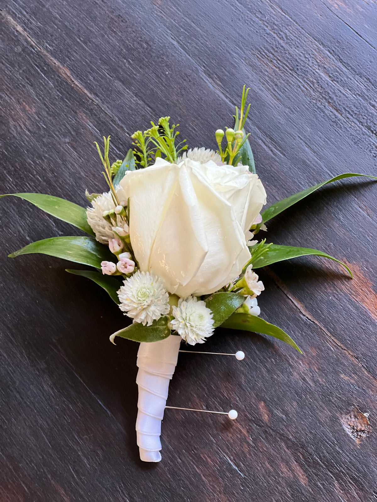 prom homecoming boutonniere