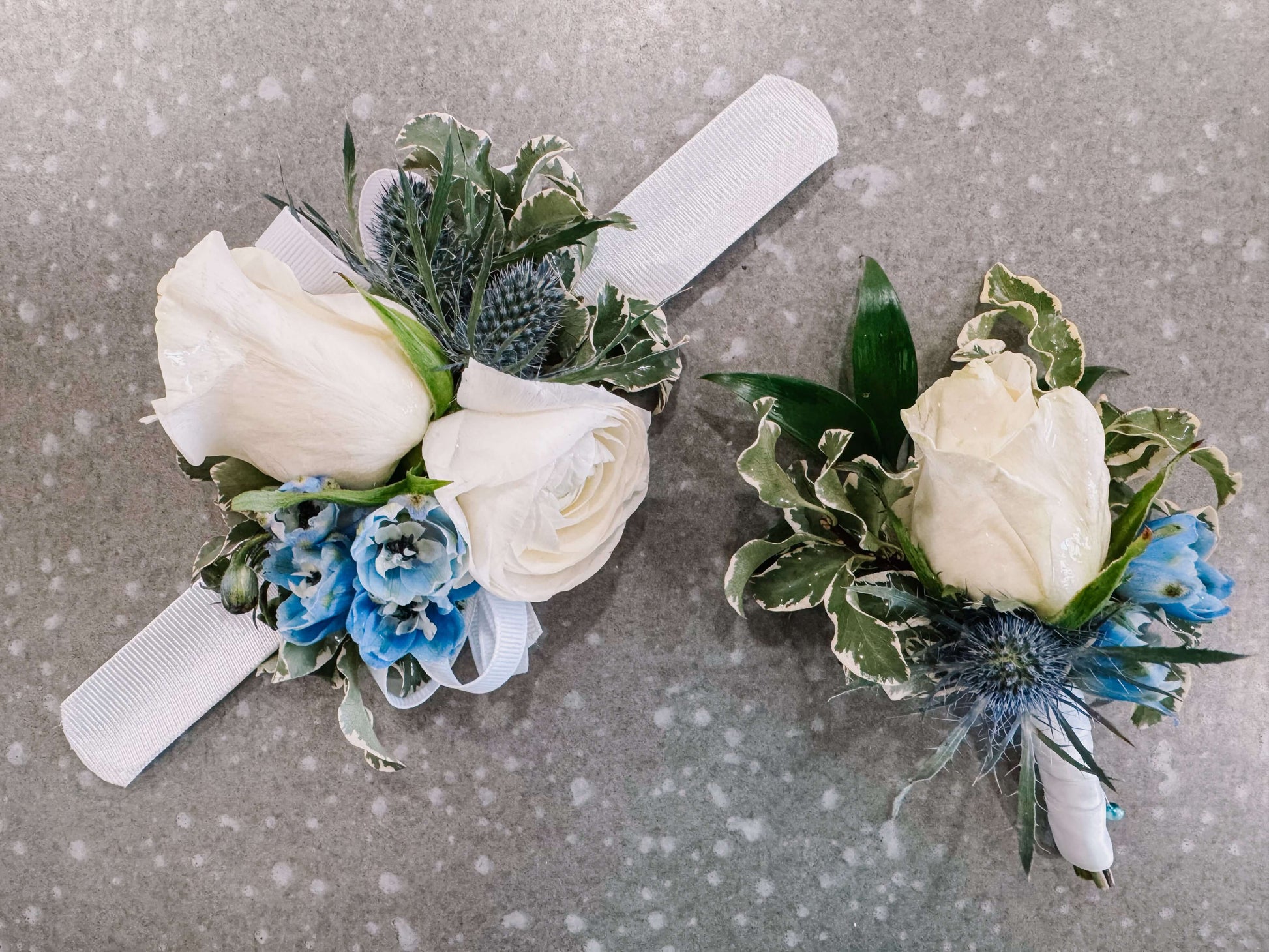 prom homecoming corsage boutonniere